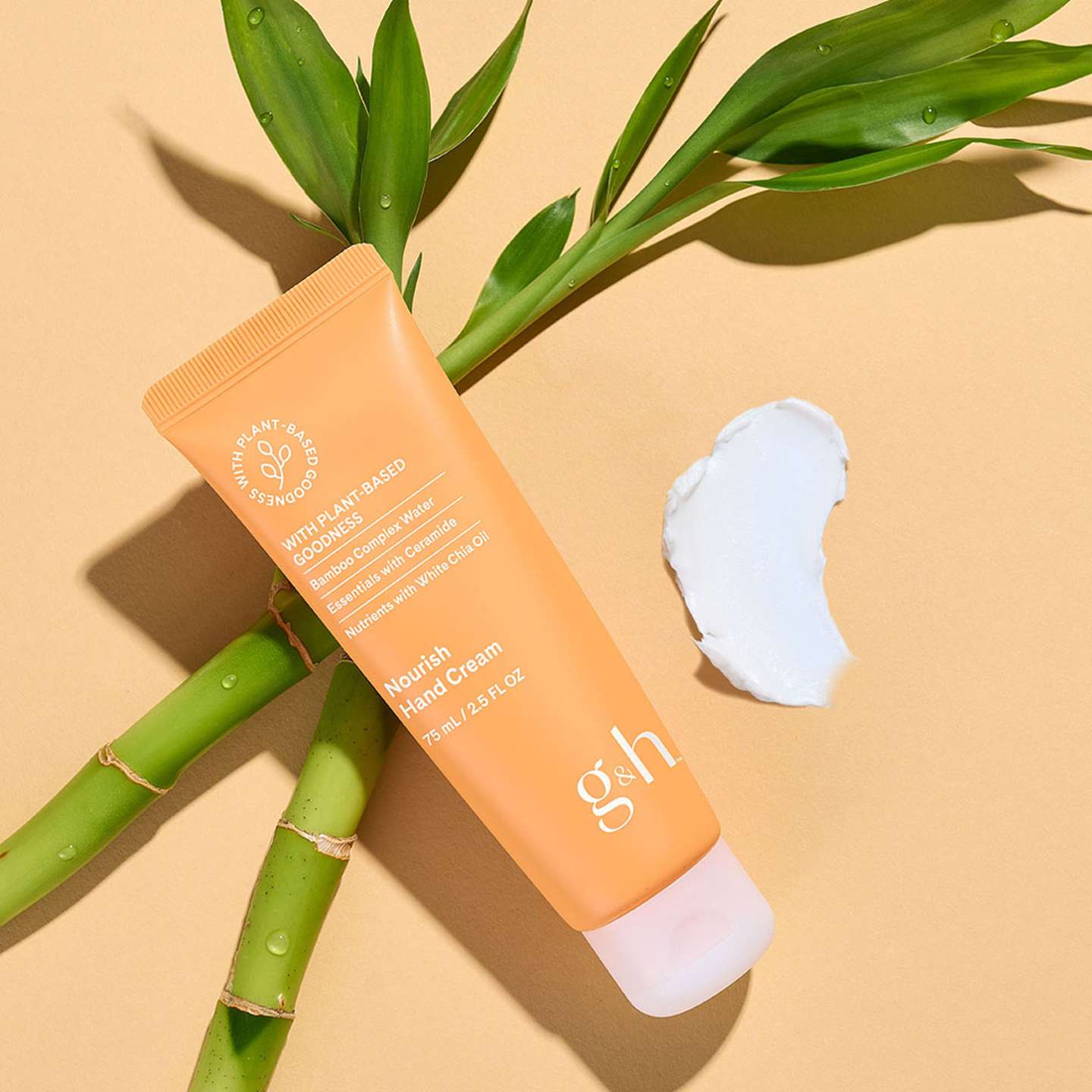 Crema para Manos Nutritiva, manos suaves, tersas y profundamente hidratadas.